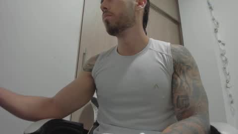 Snapshot of axelblaze_1 chatting on 21, 3, 2026 axelblaze_1 online show from 21, 3, 2026