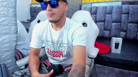 Axell Cross2 online show from 22, 2, 2025