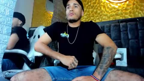 Axell Cross2 online show from 1, 3, 2025