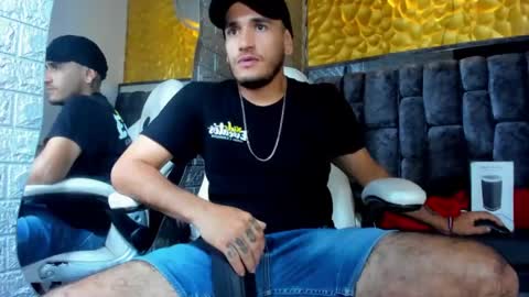 Axell Cross2 online show from 1, 3, 2025