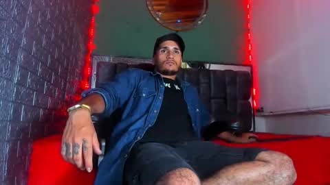 Axell Cross2 online show from 29, 10, 2025