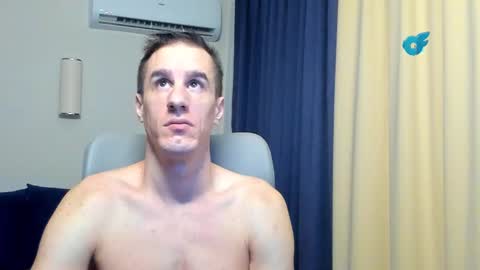 Axl online show from 3, 2, 2026