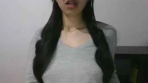 Snapshot of axuepetitt chatting on 26, 1, 2025 axue online show from 26, 1, 2025