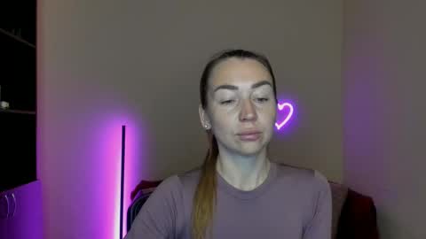 Snapshot of ay_kiss_jully chatting on 5, 3, 2025 Jully online show from 5, 3, 2025