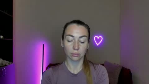 Snapshot of ay_kiss_jully chatting on 5, 3, 2025 Jully online show from 5, 3, 2025