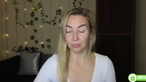 Jully online show from 9, 11, 2025