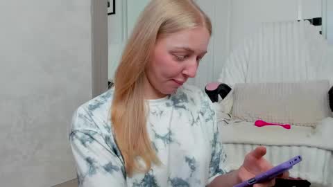 Snapshot of ayaye_ chatting on 29, 5, 2026 SundyRose online show from 29, 5, 2026