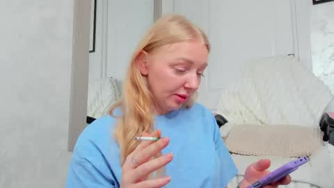 Snapshot of ayaye_ chatting on 7, 6, 2026 SundyRose online show from 7, 6, 2026