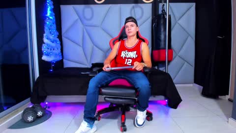 Ayden Miller online show from 3, 12, 2024