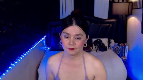 Snapshot of ayeshalove chatting on 1, 10, 2025 ayeshalove online show from 1, 10, 2025