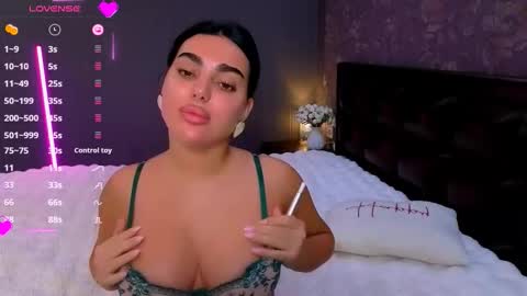 Snapshot of aylademir chatting on 6, 10, 2025 Ayla online show from 6, 10, 2025
