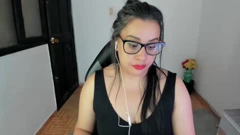Snapshot of aylaislem chatting on 4, 3, 2025 SandyMODELINDEPENDIENT online show from 4, 3, 2025