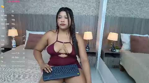 Snapshot of ayleen_collins chatting on 30, 7, 2026 Ayleen Collins online show from 30, 7, 2026