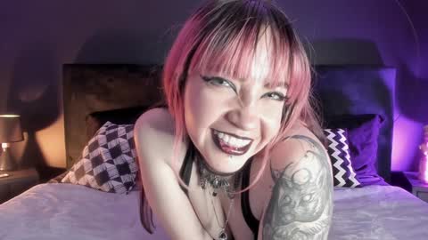 Aylen online show from 7, 2, 2025