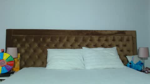 Aylin online show from 3, 2, 2026