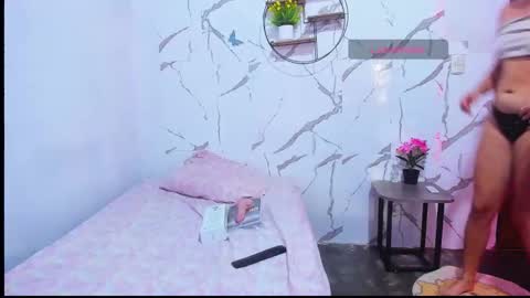 Aymy online show from 5, 1, 2026