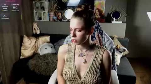 Ayreen Moore online show from 23, 9, 2025