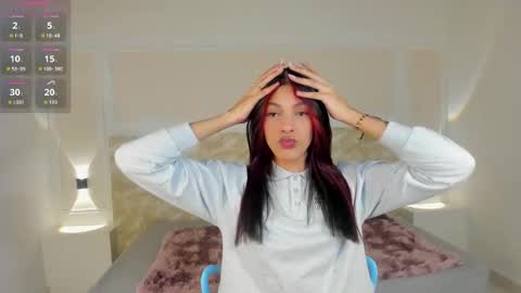 Snapshot of ayshelmoon chatting on 3, 10, 2025 ayshelmoon online show from 3, 10, 2025