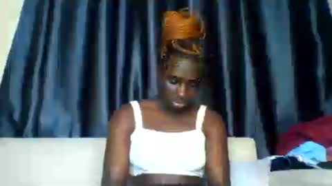 azaelia_iris online show from 10, 7, 2026