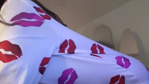 Snapshot of azaleia_ chatting on 21, 6, 2026 azaleia_ online show from 21, 6, 2026