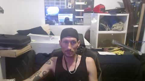 Snapshot of azrider480 chatting on 18, 9, 2025 Rider online show from 18, 9, 2025
