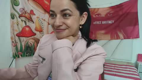 Azucena R online show from 28, 3, 2026