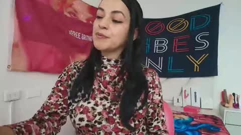 Azucena R online show from 31, 3, 2026