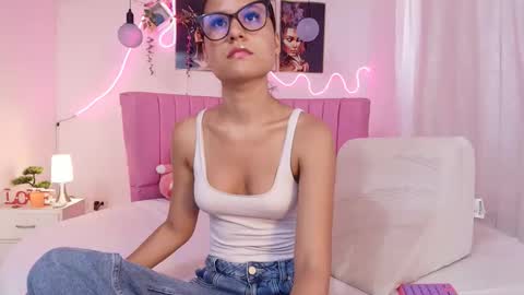 Snapshot of azul_horny chatting on 8, 5, 2026 PRINCESS AZUL. online show from 8, 5, 2026