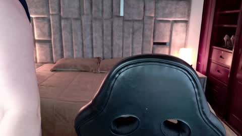 Azul online show from 8, 4, 2026