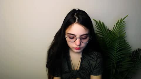 azumi_chan_ online show from 4, 12, 2025