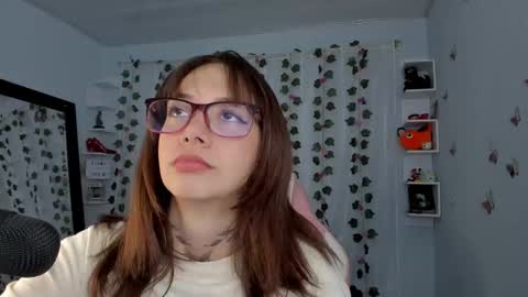 azumi saan online show from 4, 12, 2025