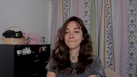 Snapshot of azumi_saan chatting on 13, 5, 2026 azumi saan online show from 13, 5, 2026