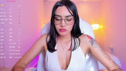 Azura online show from 16, 4, 2026