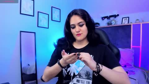 Azurra  online show from 13, 11, 2025