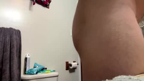 Snapshot of b00tyh0l3l0vin69 chatting on 18, 1, 2026 Htwnswangngape online show from 18, 1, 2026