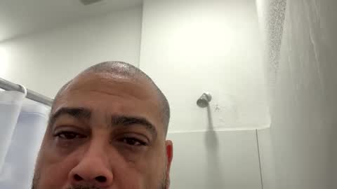 b1glongnhard online show from 8, 11, 2025