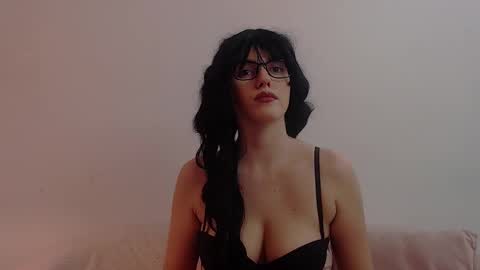 Rebecca online show from 18, 12, 2024