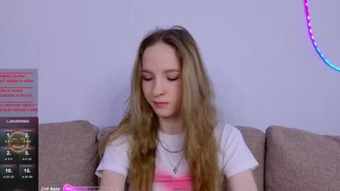 b4by_emilia online show from 25, 11, 2025