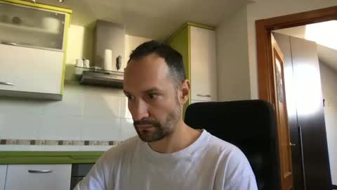 Snapshot of babakeror chatting on 1, 5, 2026 BKR online show from 1, 5, 2026