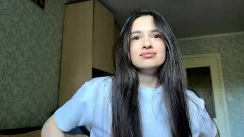 Caroline online show from 15, 5, 2026