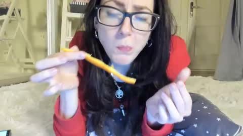 babby_jewel online show from 2, 2, 2025