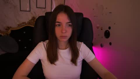 Snapshot of babe_dollie chatting on 5, 5, 2026 Babe online show from 5, 5, 2026