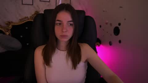 Snapshot of babe_dollie chatting on 7, 5, 2026 Babe online show from 7, 5, 2026