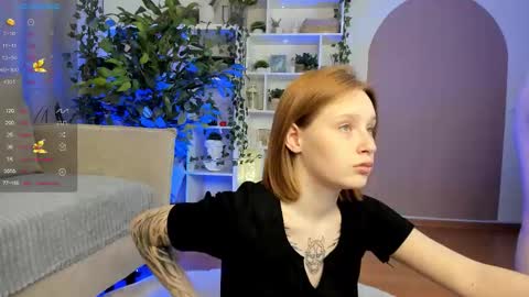 Snapshot of babees_eva chatting on 25, 9, 2025 Sweety Eva online show from 25, 9, 2025