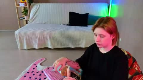 Sweety Eva online show from 4, 6, 2026