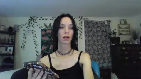 Fern Browning online show from 17, 9, 2025