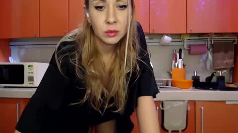 Diva x  online show from 13, 2, 2025