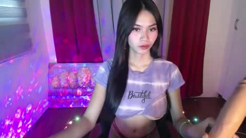 Snapshot of baby_love143 chatting on 23, 7, 2026 sky online show from 23, 7, 2026