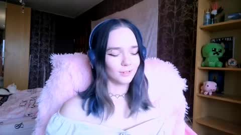 Snapshot of baby_onface chatting on 29, 4, 2026 Alice online show from 29, 4, 2026