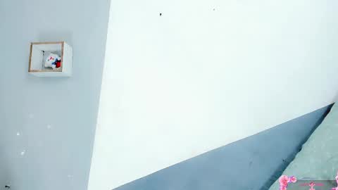 Snapshot of baby_rouss chatting on 15, 10, 2025 Baby-Rouss online show from 15, 10, 2025